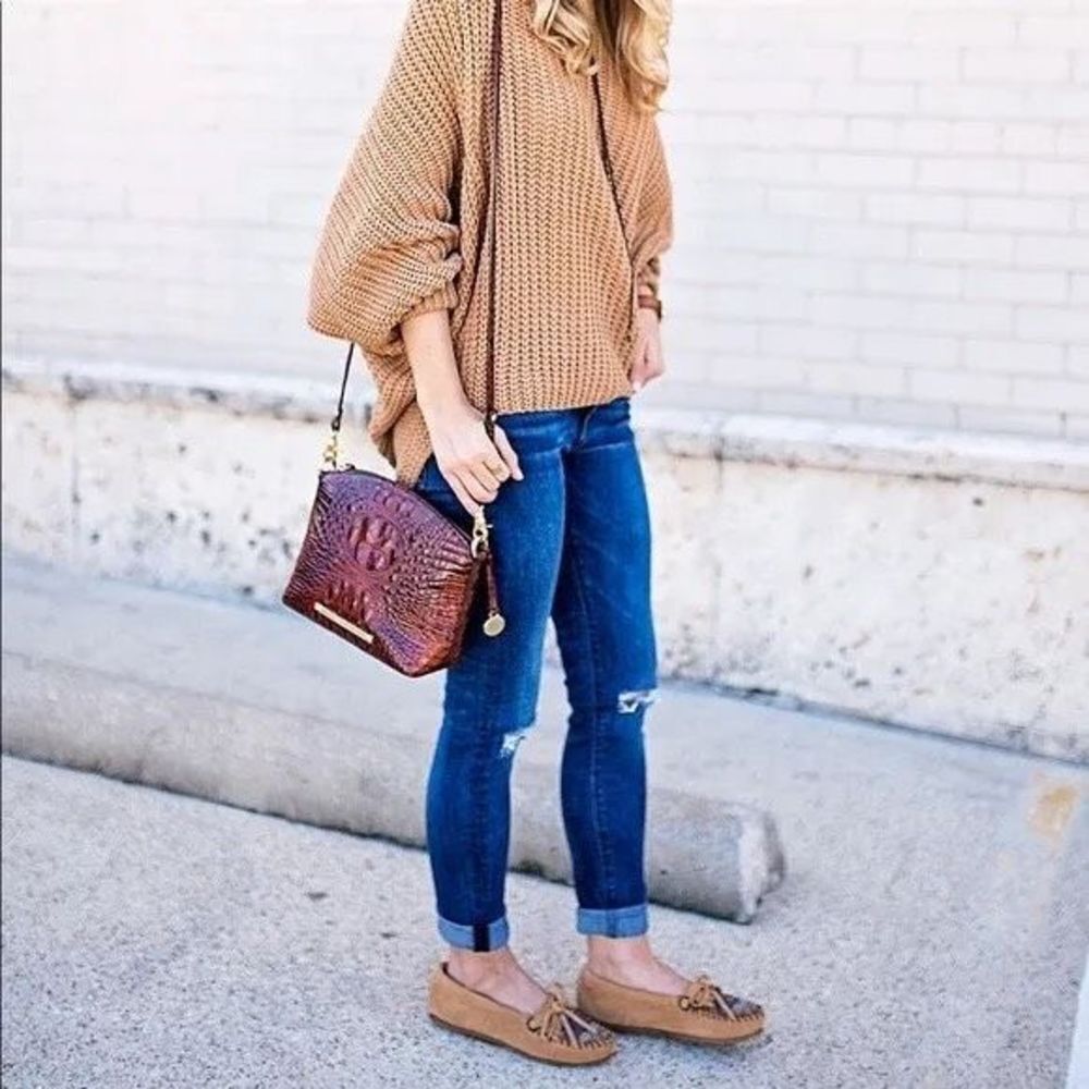 Minnetonka Fringed Kilty Leather Moccasin 8